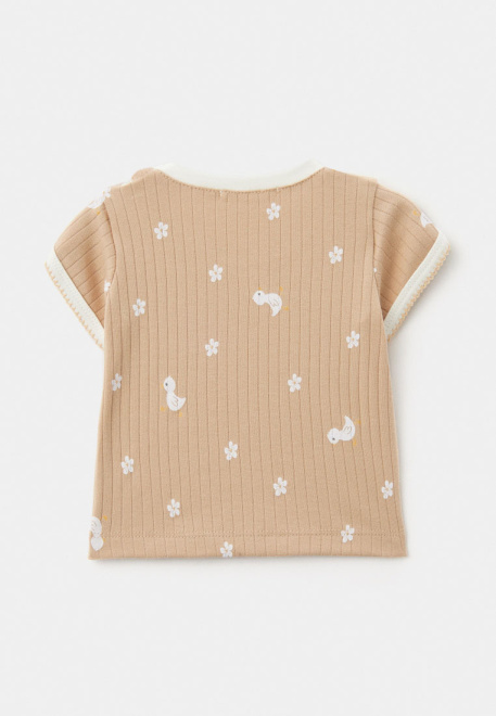 Комплект из футболки и брюк